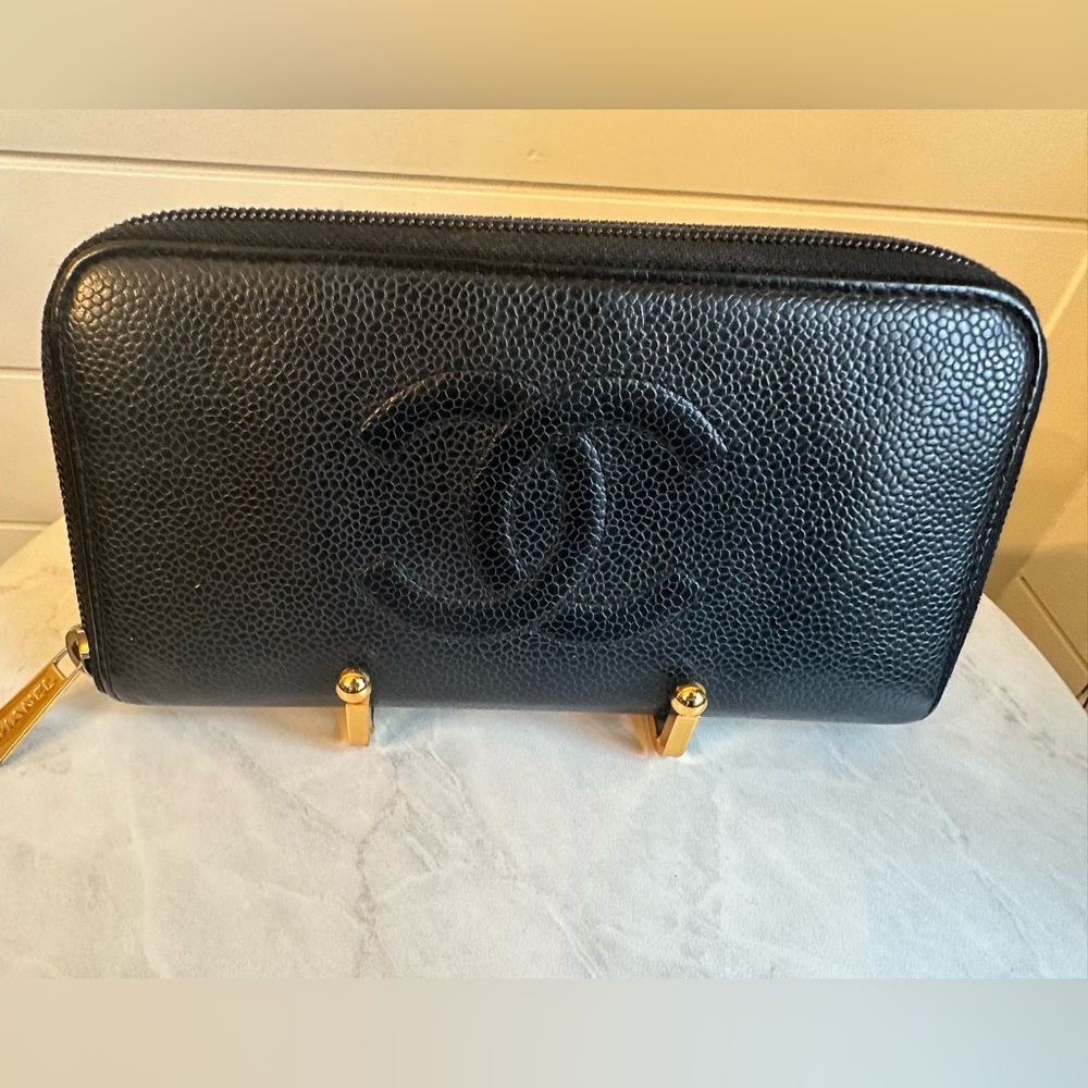 Chanel Caviar Zippy Wallet